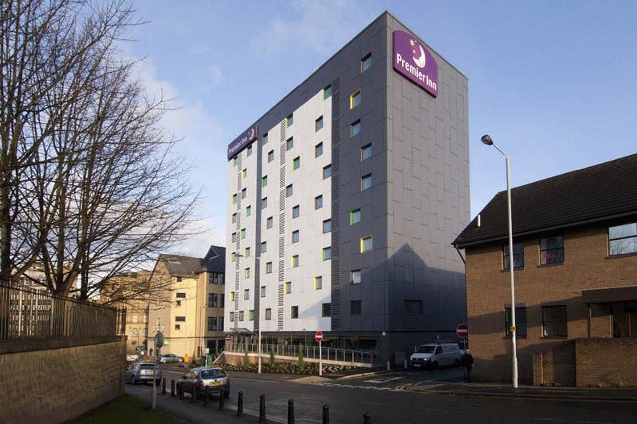 Premier Inn Bradford Central ภายนอก รูปภาพ